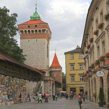 Attractive Apartment Oldtown Near Thetrain Station Krakow Dış mekan fotoğraf